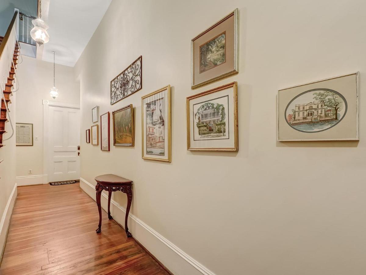 Parlor On Lafayette Villa Savannah Exterior photo